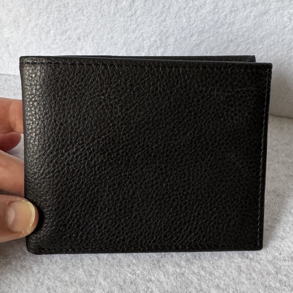 Covington Men's Black Pebbled Leather Bifold Wallet, ID and Card Slots, Billfold